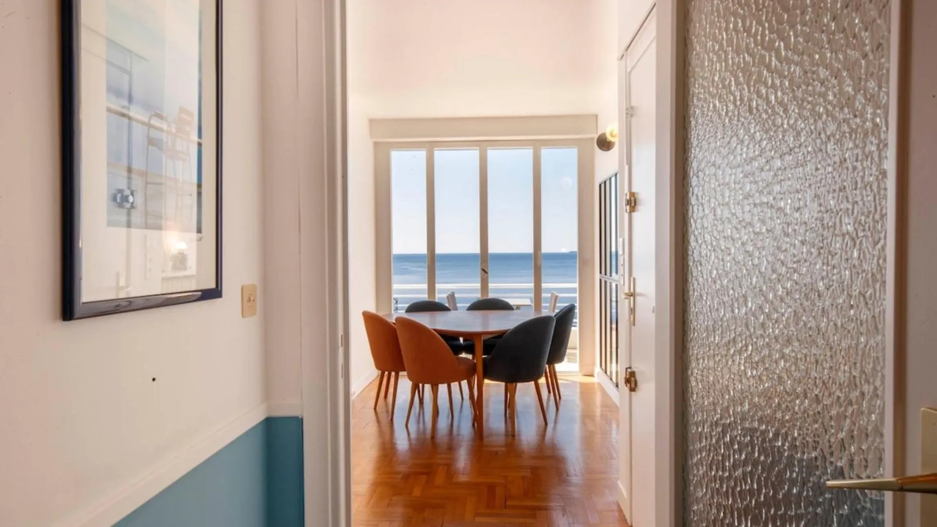 06A1 - Just Like On A Boat Sailing On The Sea Apartment Nice