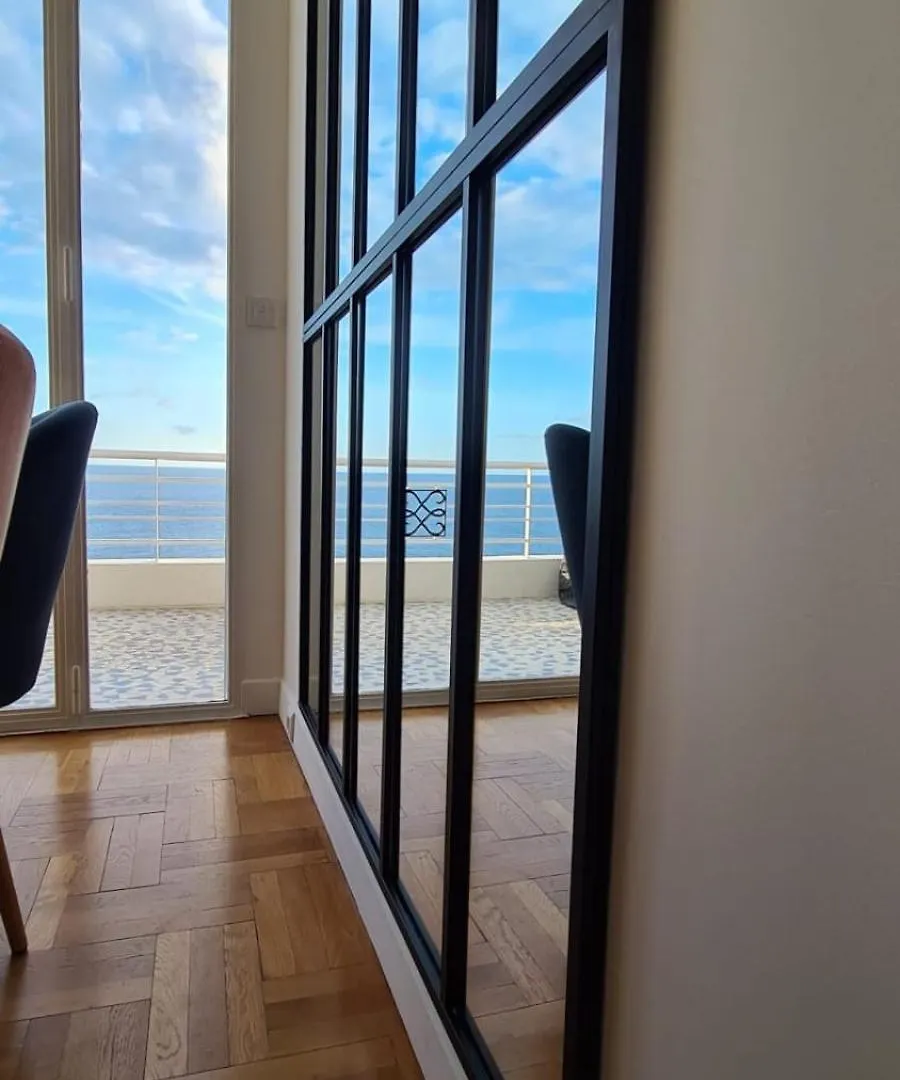 06A1 - Just Like On A Boat Sailing On The Sea Apartment Nice France
