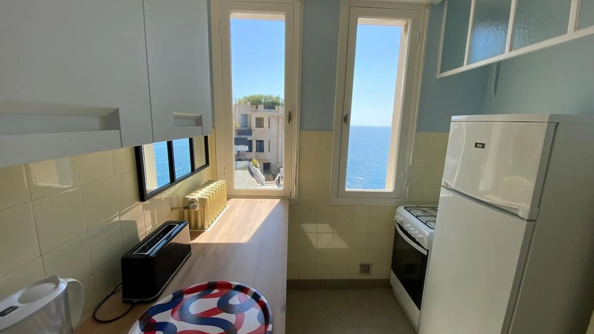 06A1 - Just Like On A Boat Sailing On The Sea Apartment Nice