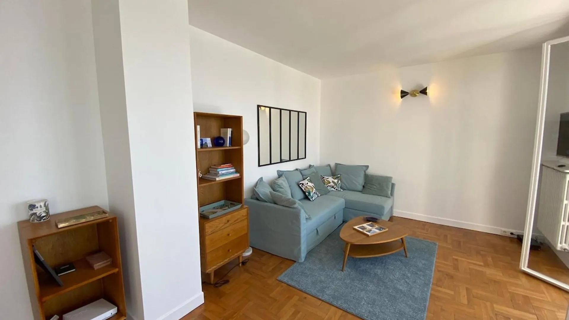 06A1 - Just Like On A Boat Sailing On The Sea Apartment Nice
